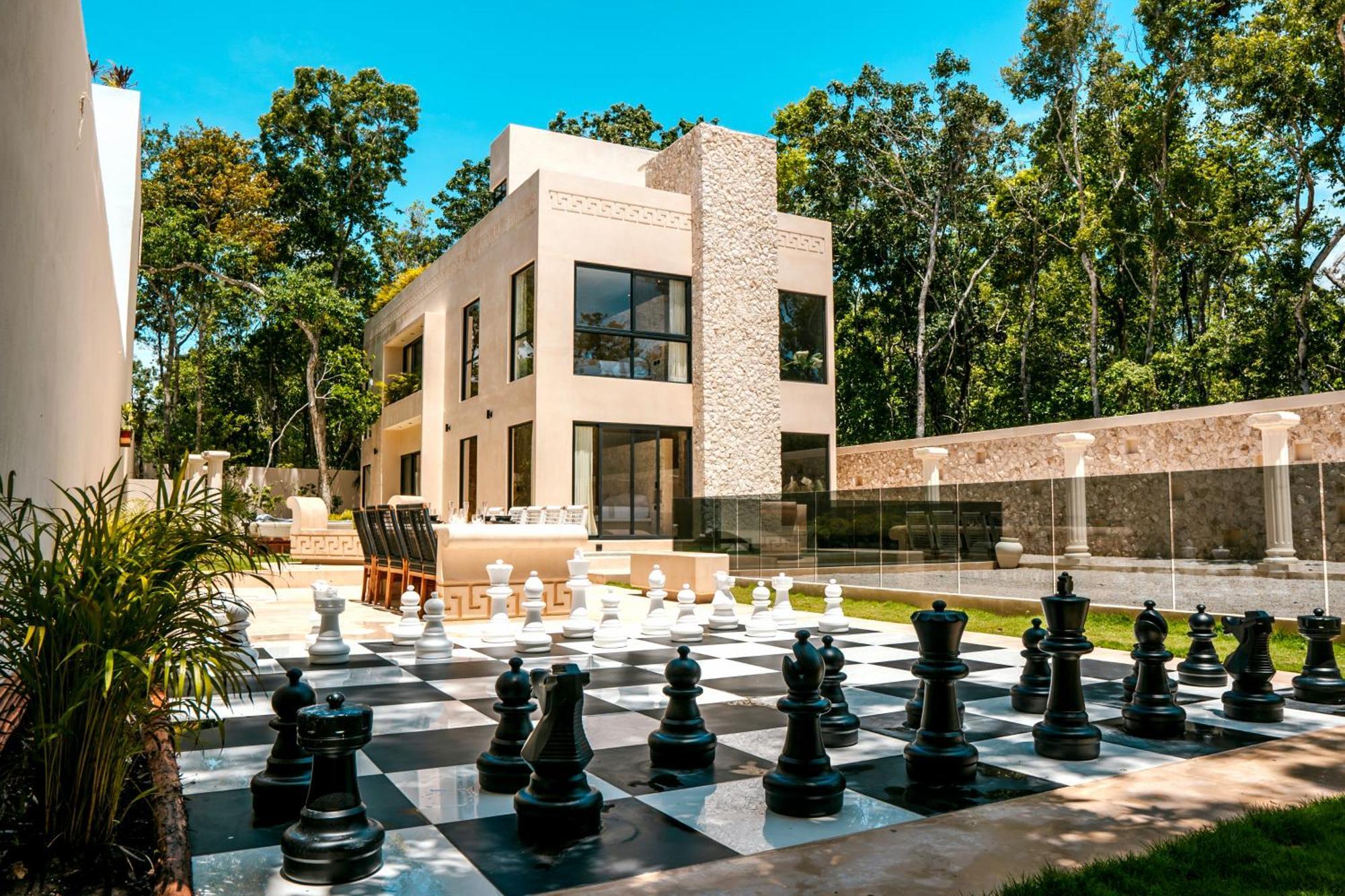 Villa Luxury Large Villa/2 Pools/ Jacuzzi/rooftop/cenote View *