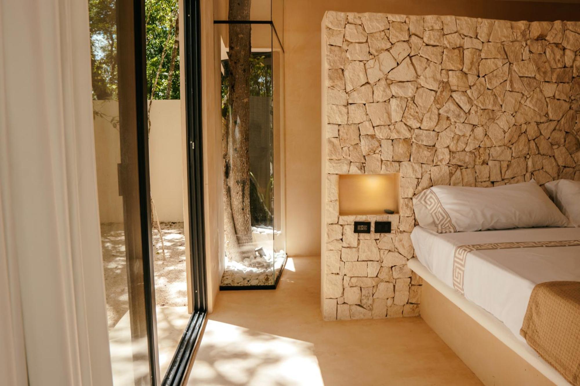 Luxury Large Villa/2 Pools/ Jacuzzi/rooftop/cenote View Tulum