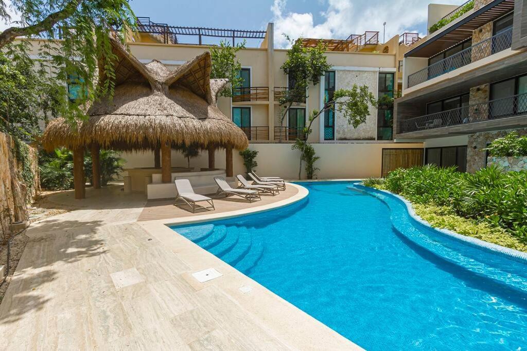 Paramar Ve Ph203 Fancy & Majestic Penthouse In 3 Br