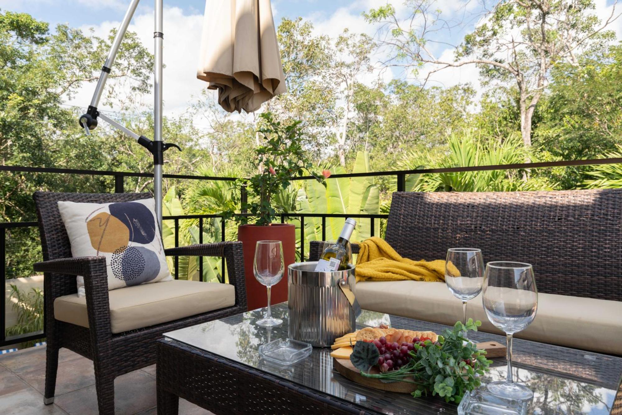 Stunning For 10-cabana-private Pool-parking Holiday home *