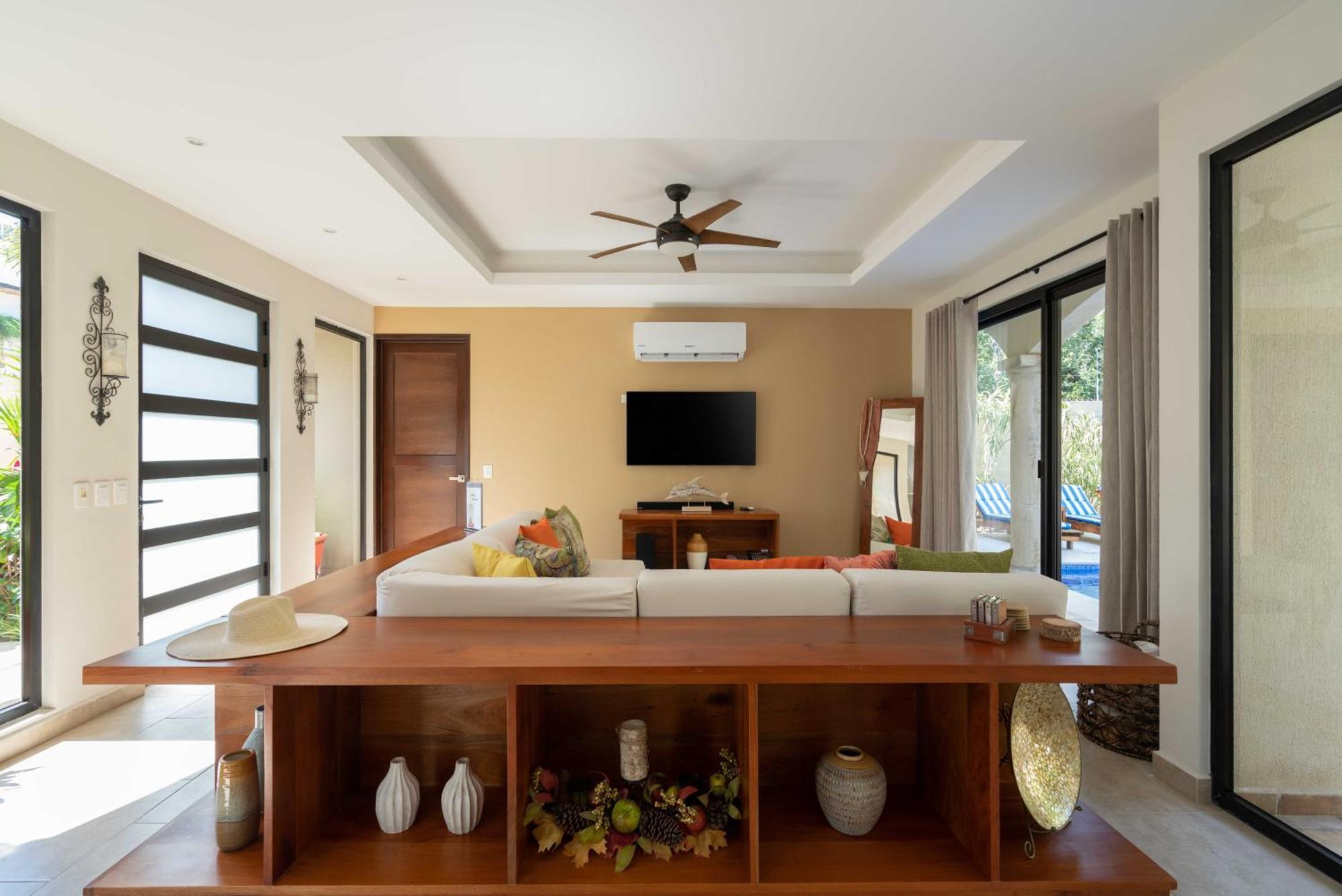 Stunning For 10-cabana-private Pool-parking Holiday home