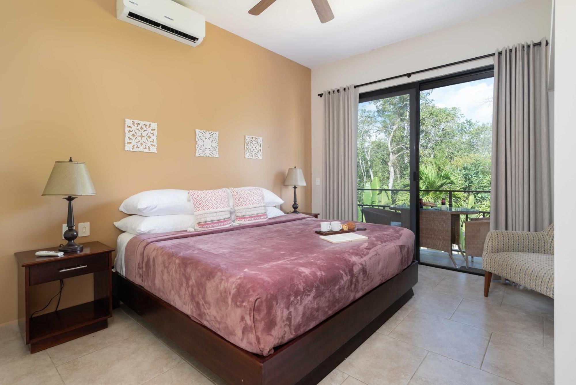 Stunning For 10-cabana-private Pool-parking