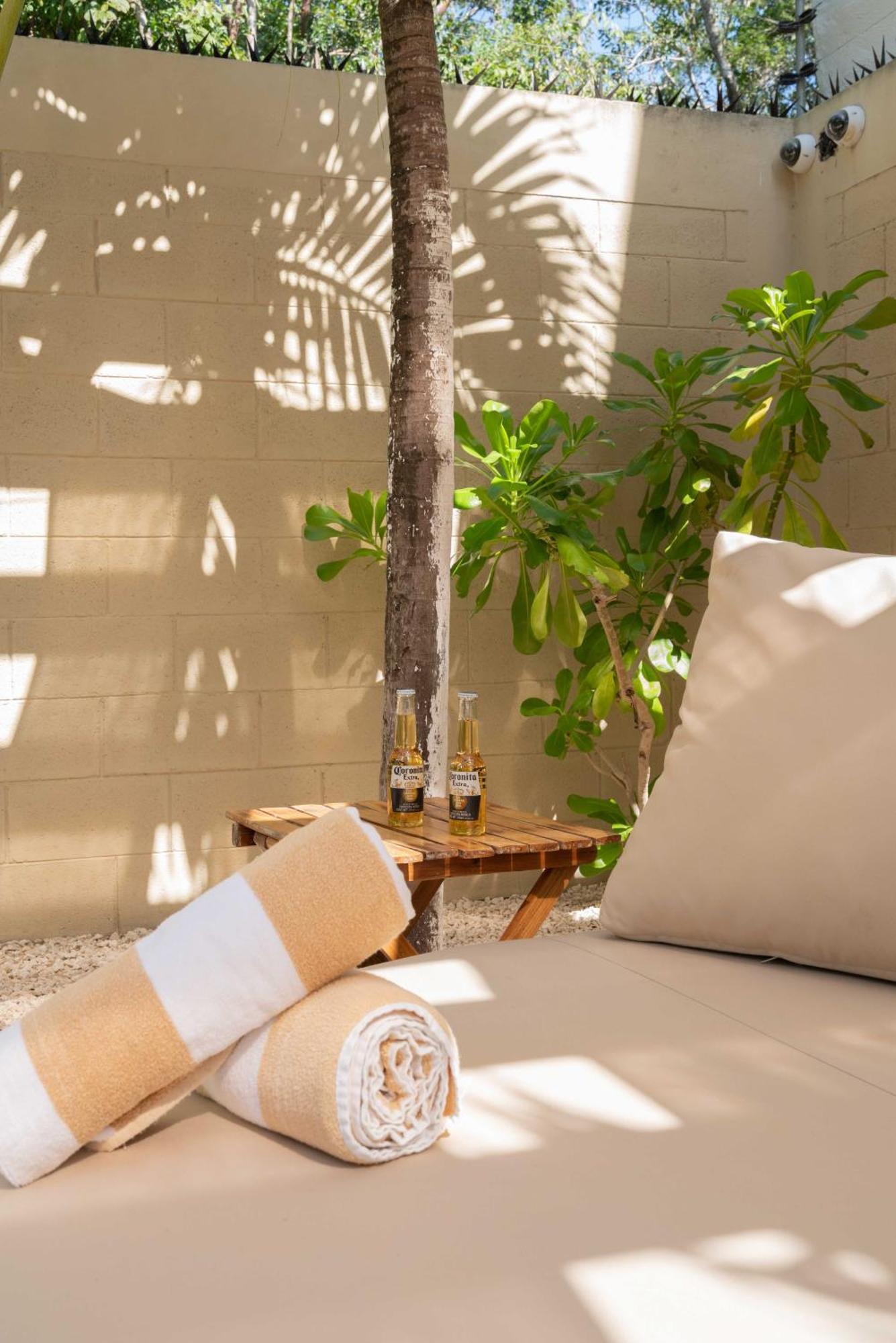 Stunning For 10-cabana-private Pool-parking Holiday home *