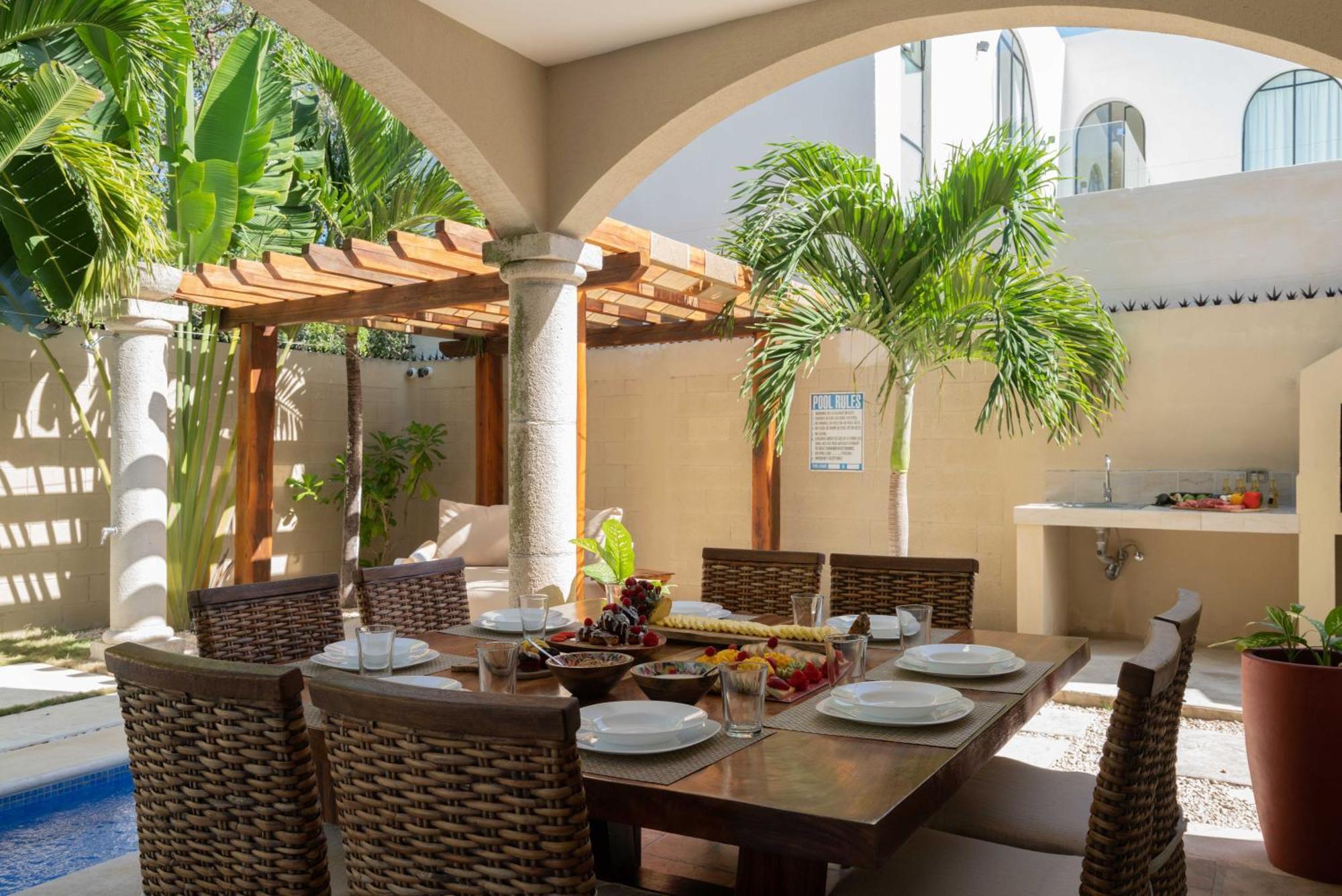 Stunning For 10-cabana-private Pool-parking Holiday home *