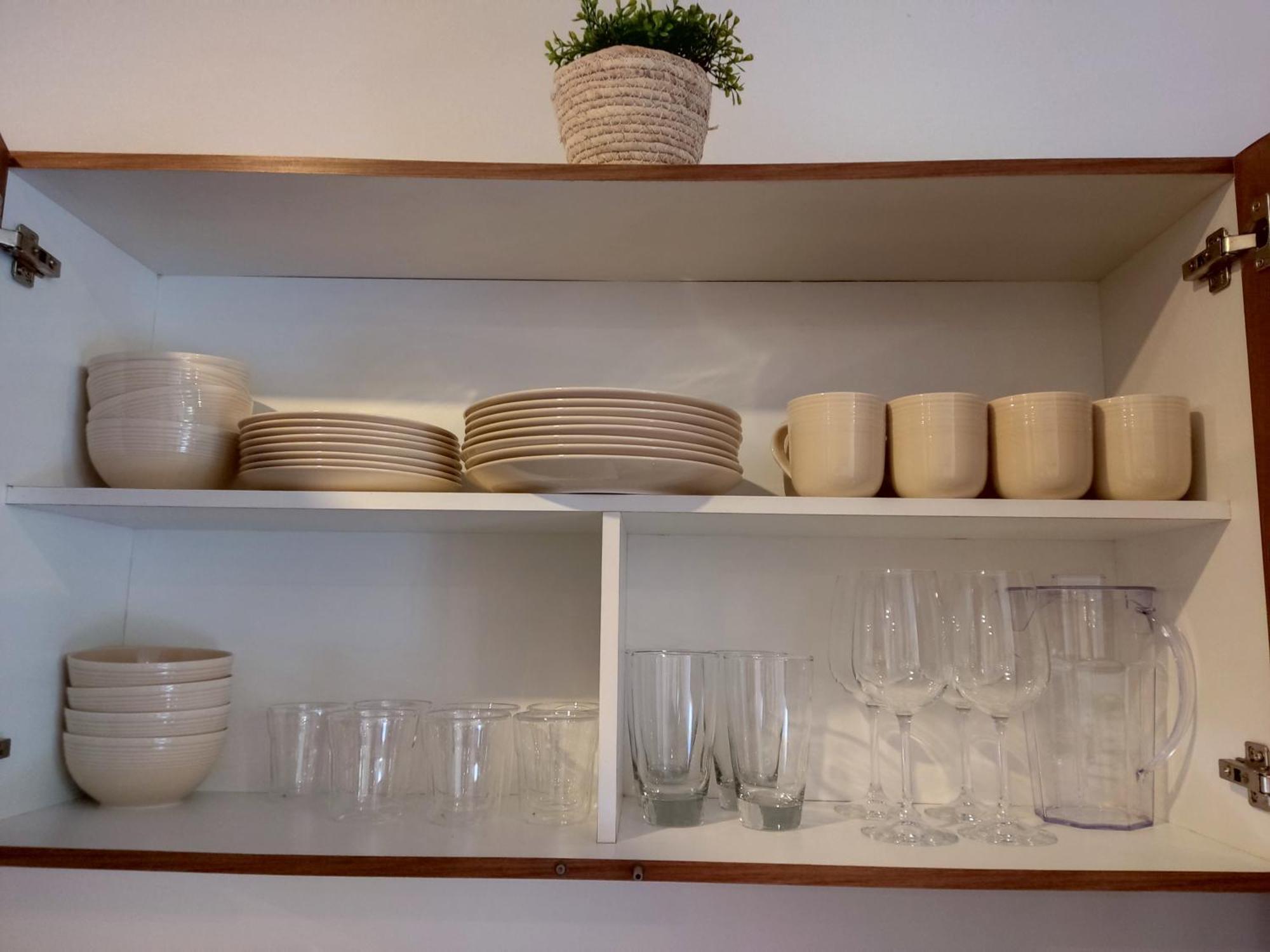 Modern - 2bdr Near The And Supermarkets Apartment *