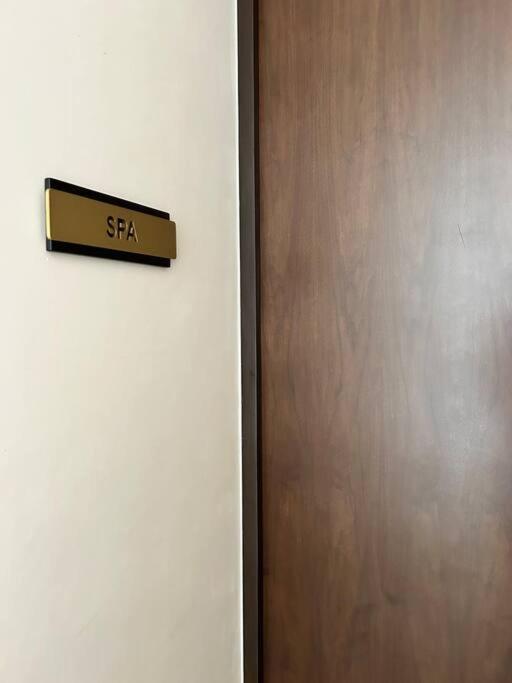 New Luxury Ph With Private Terrace & Plunge Pool Apartment *