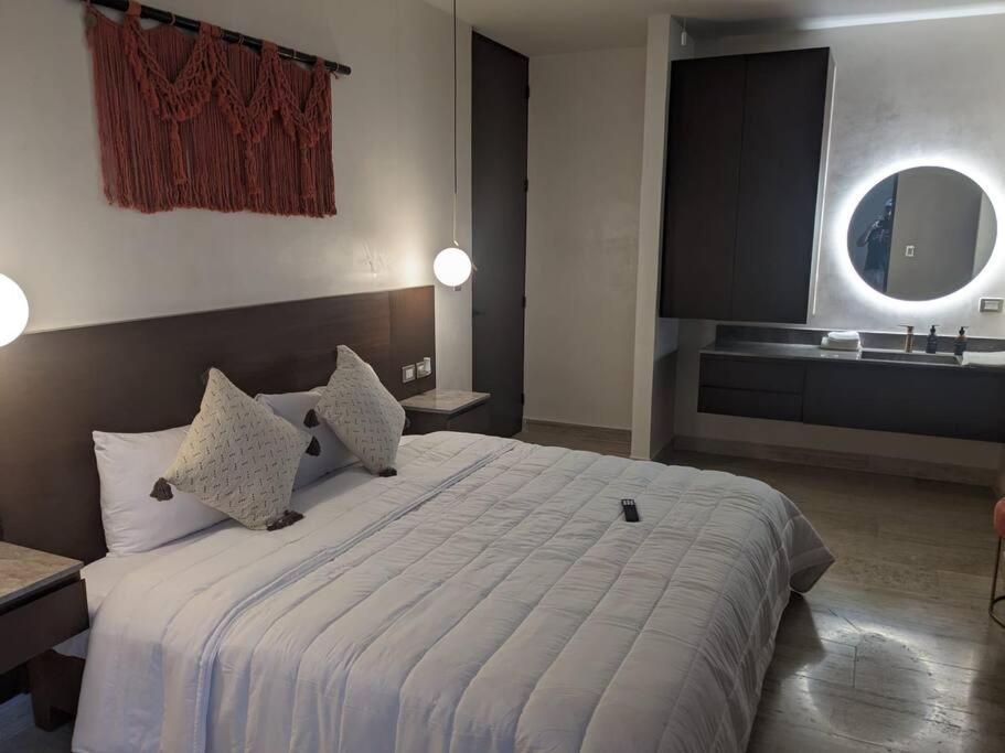 Apartment New Luxury Ph With Private Terrace & Plunge Pool