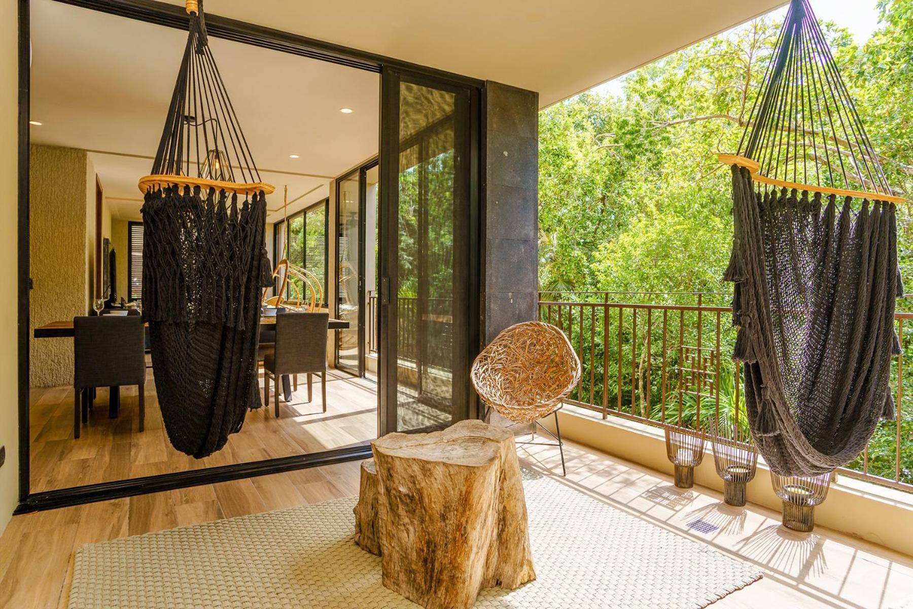 Luxurious Oasis Jacuzzi With Art Gallery And Pool Apartment *