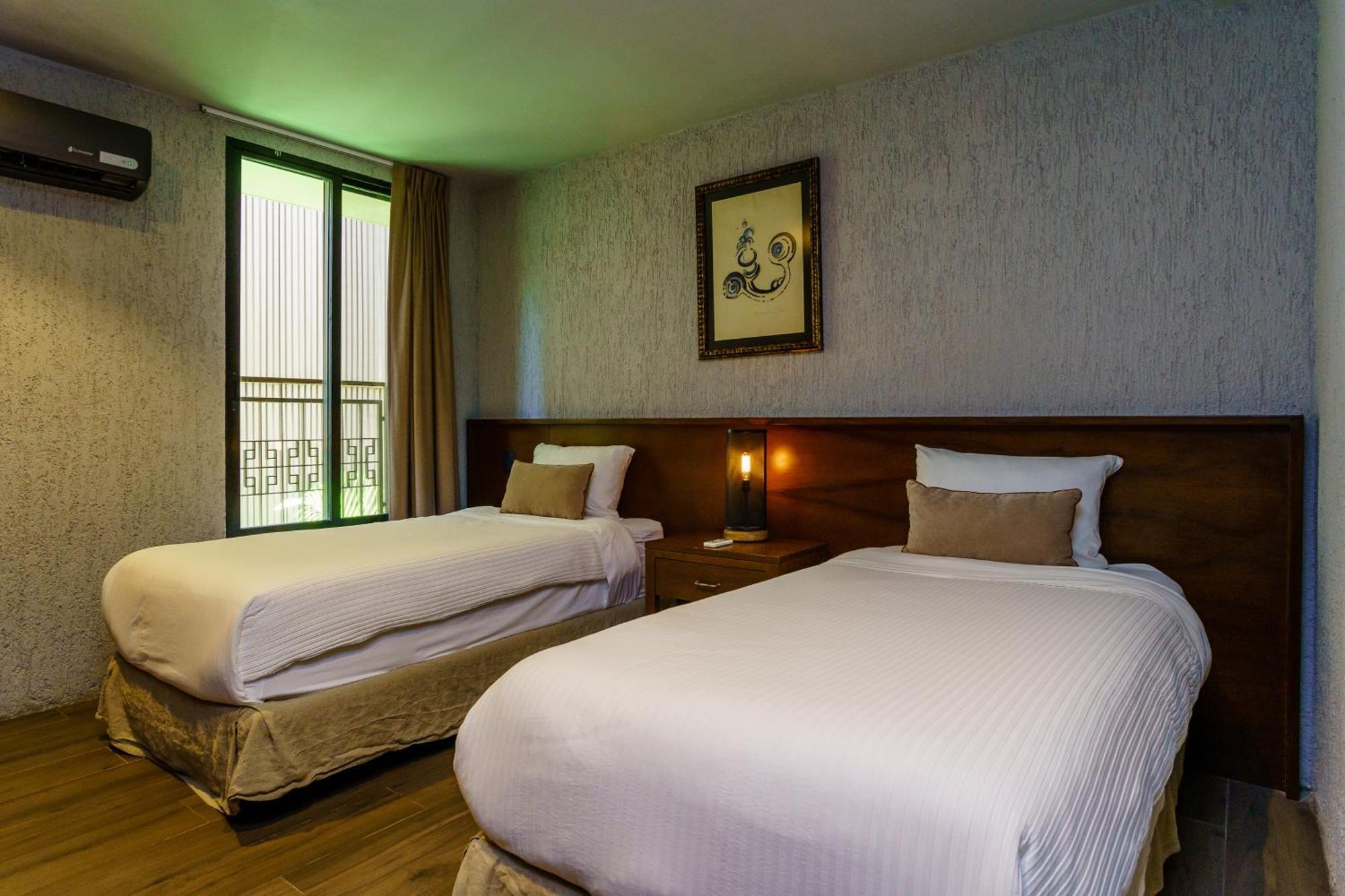 Apartment Luxurious Oasis Jacuzzi With Art Gallery And Pool *