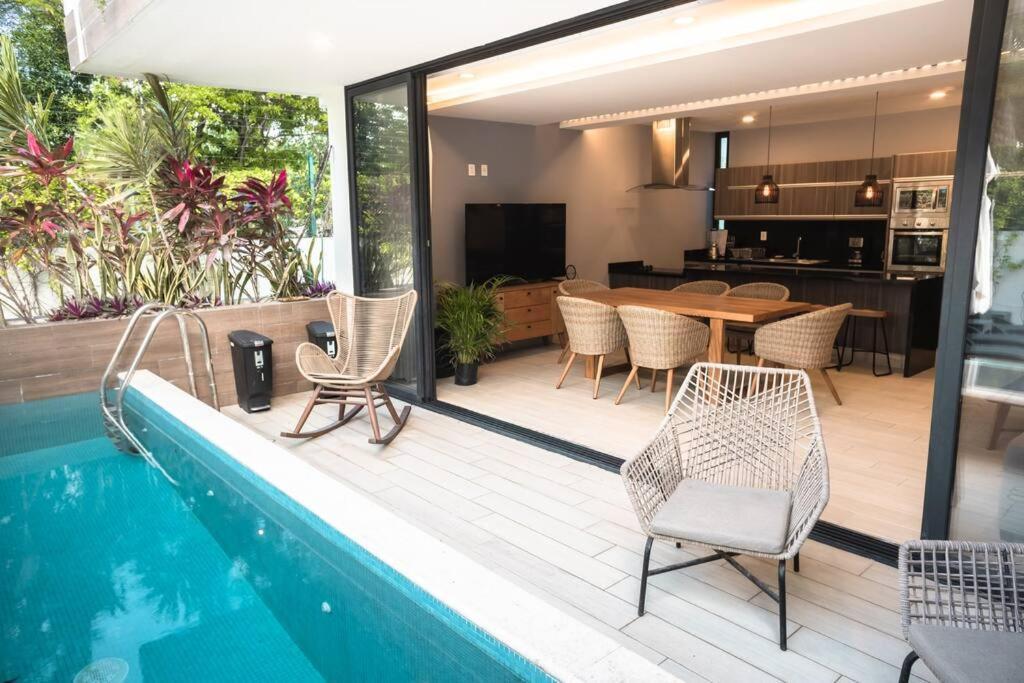 Great In Heart Of W/ Chef & Transport Apartment