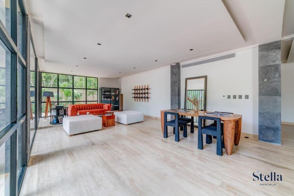 Apartment Luxurious Oasis Jacuzzi With Art Gallery And Pool *