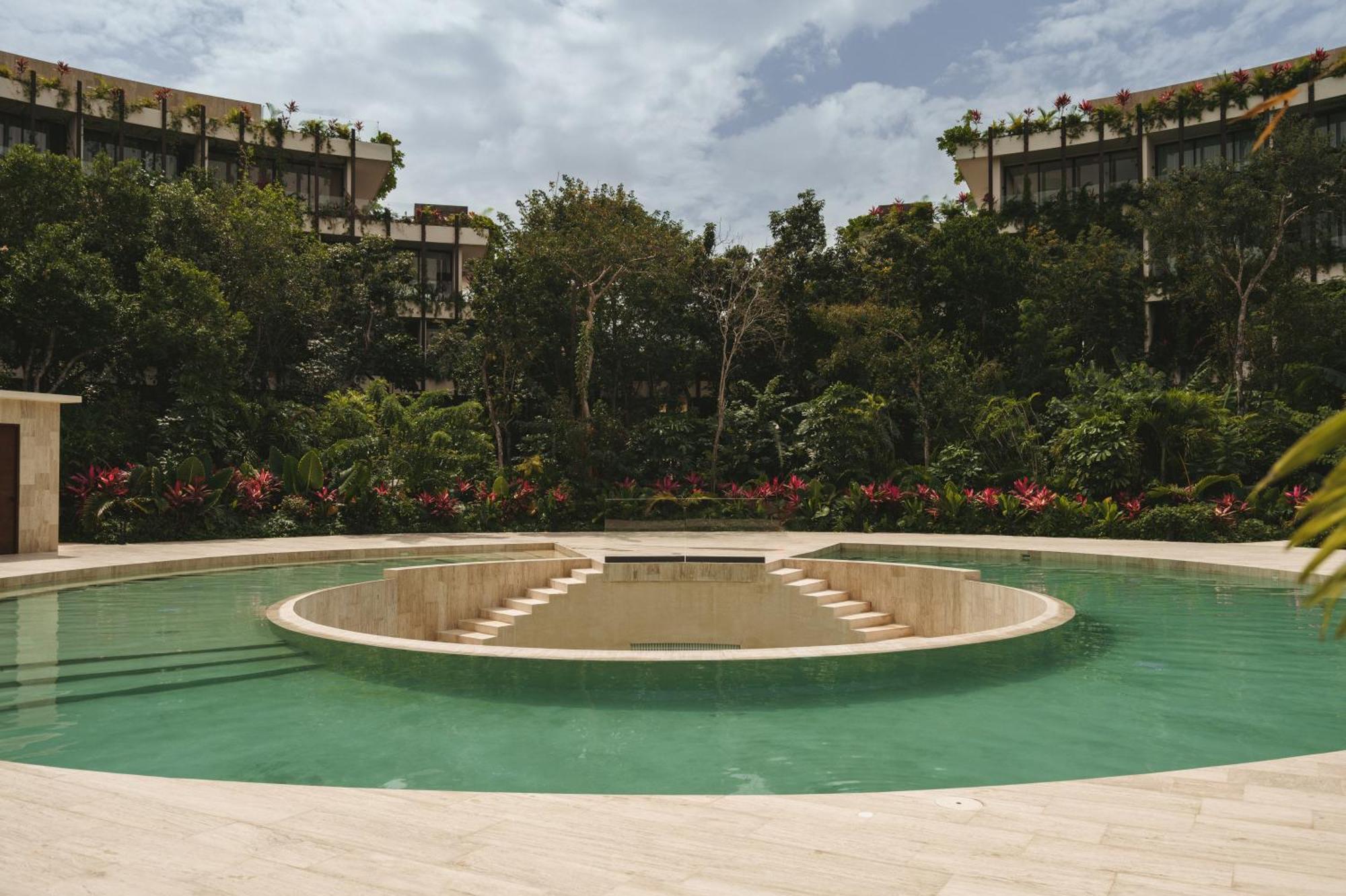 Luxury Loft With Pools, Gym, Rooftop And Panoramic Views Apartment