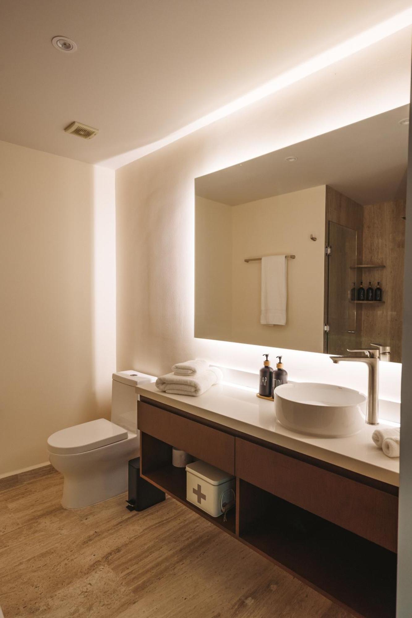 Luxury Loft With Pools, Gym, Rooftop And Panoramic Views