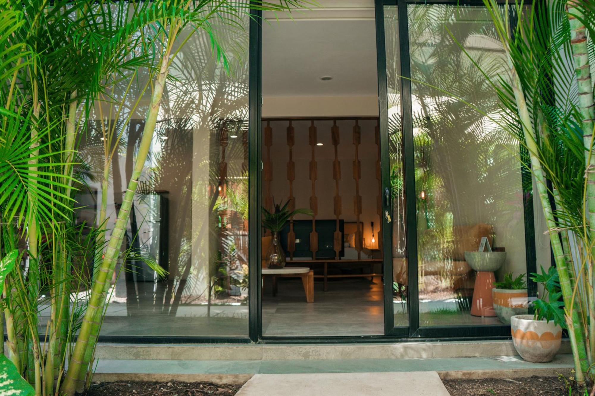 Kinah Retreat - Exclusive Boho Tropical Escape Apartment