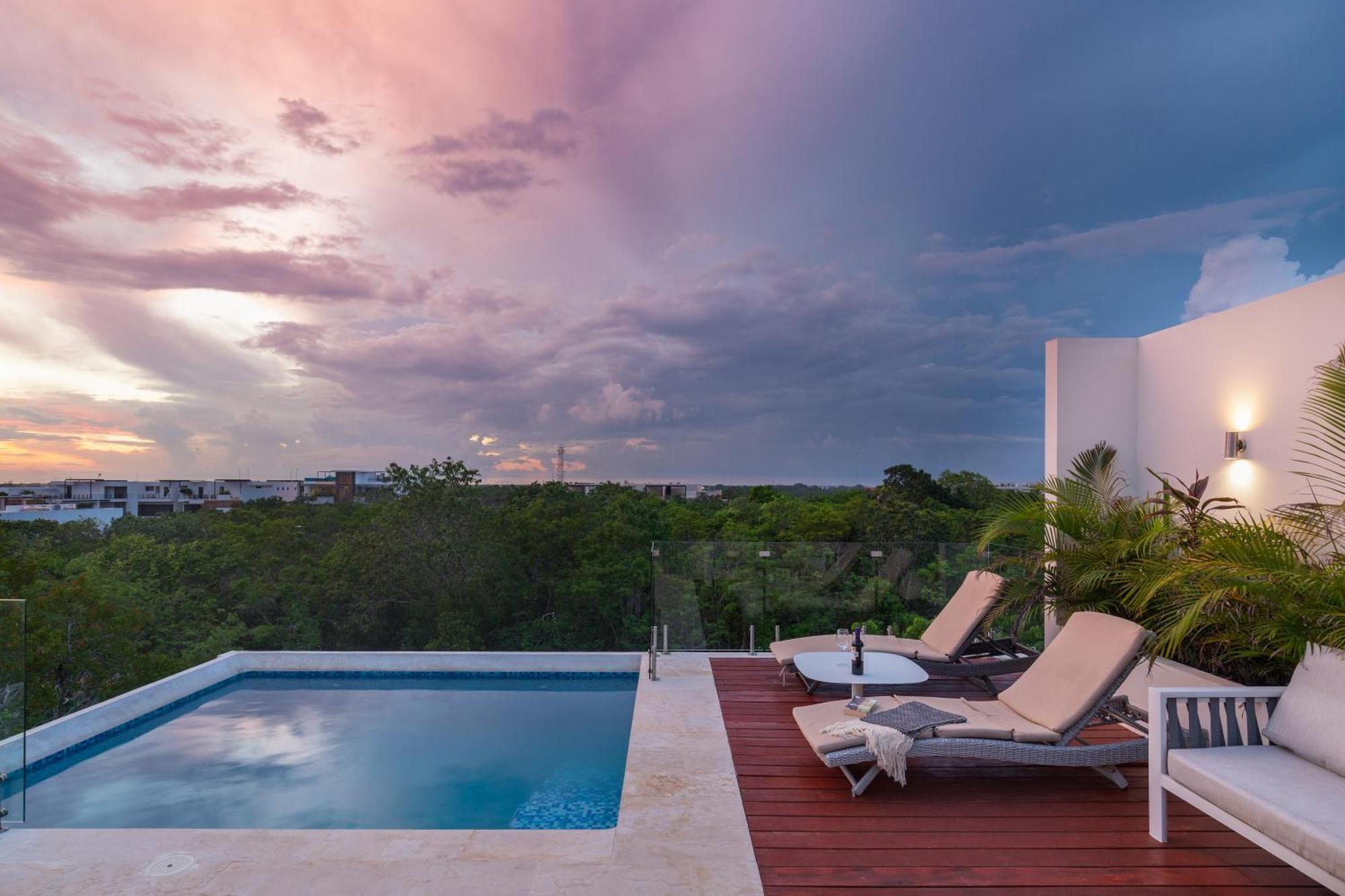 Apartment Prive Modern With Private Pool In