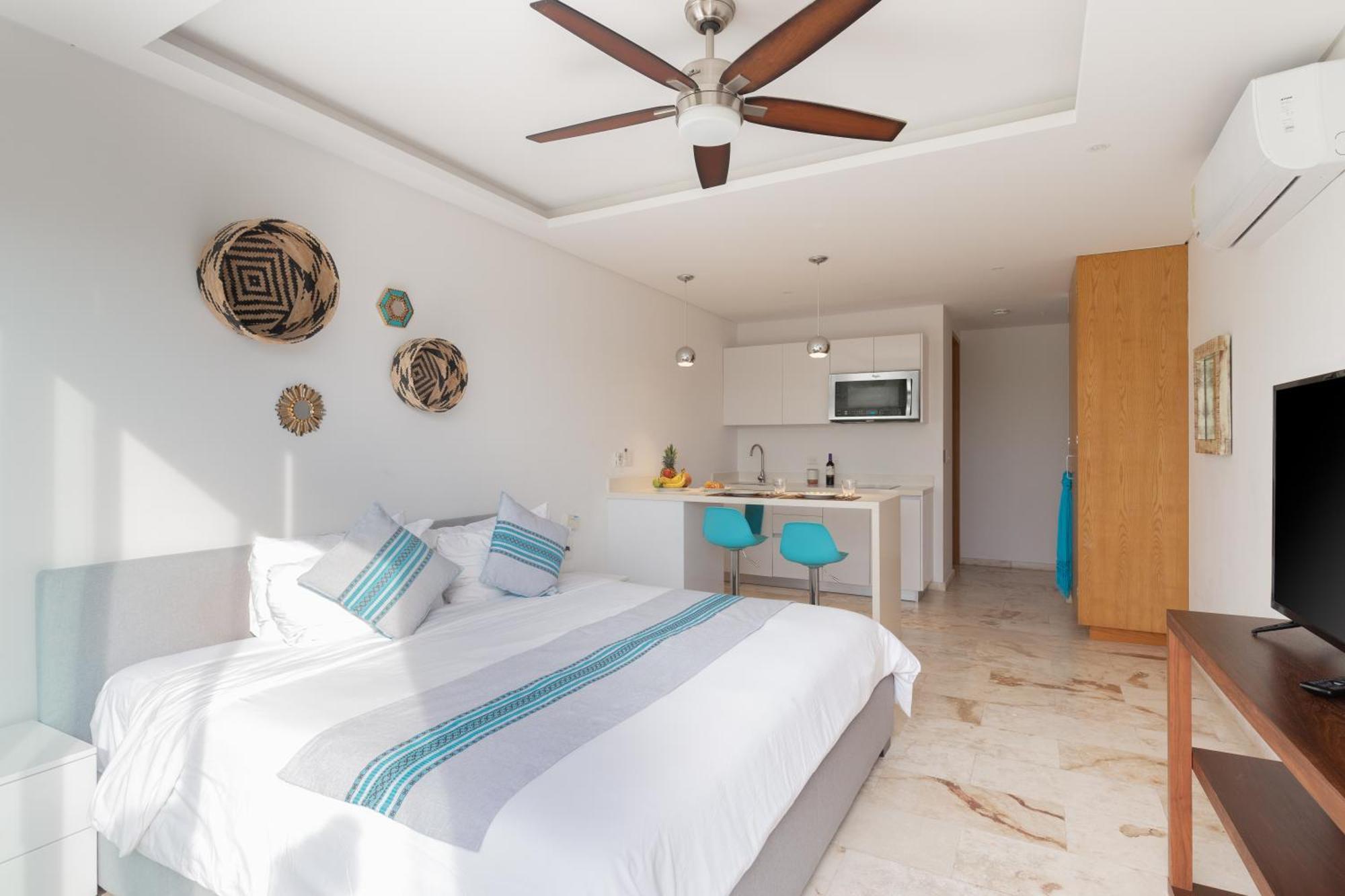 Prive Modern With Private Pool In Apartment
