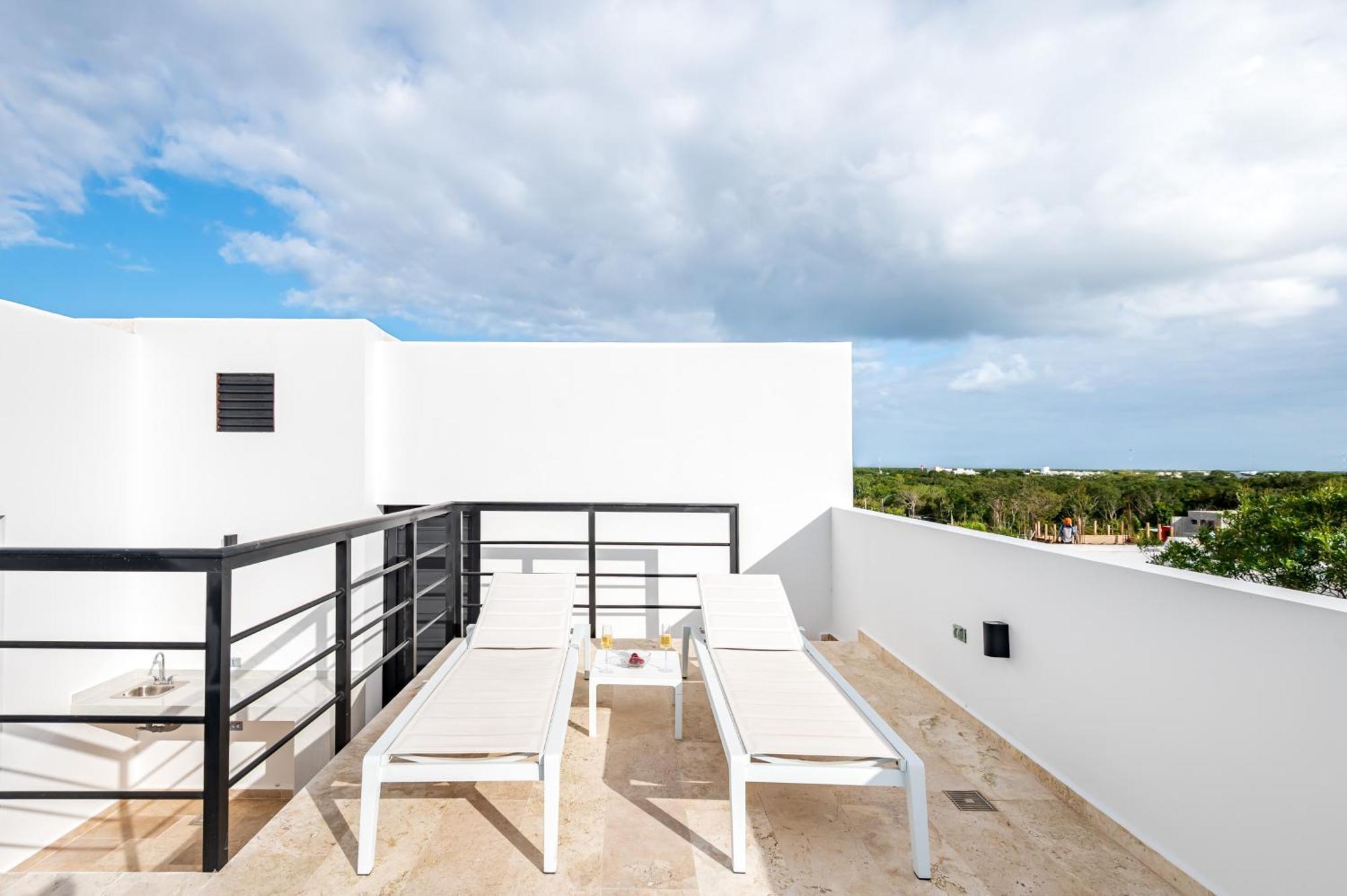 City At Menesse Tulum