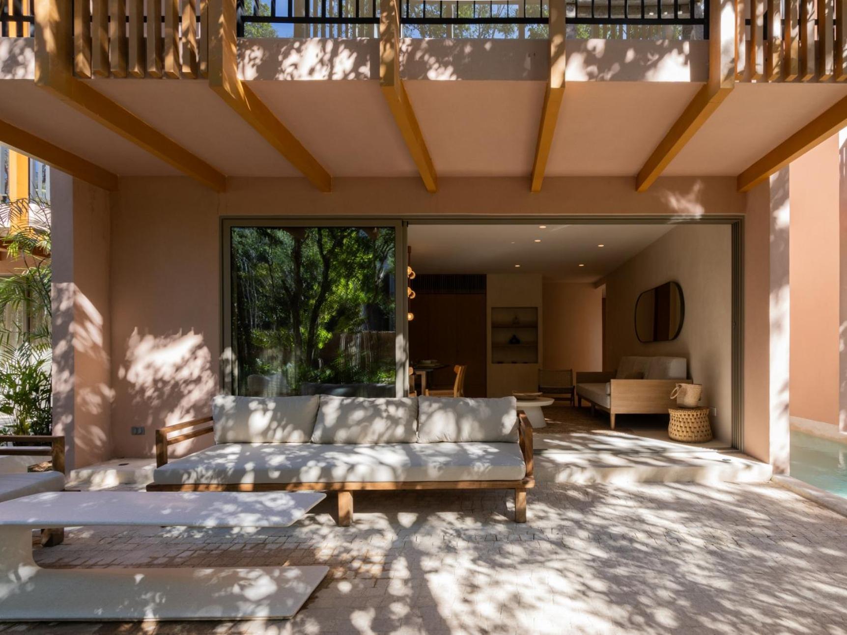 Aflora - Managed By Elite Alliance Hotel