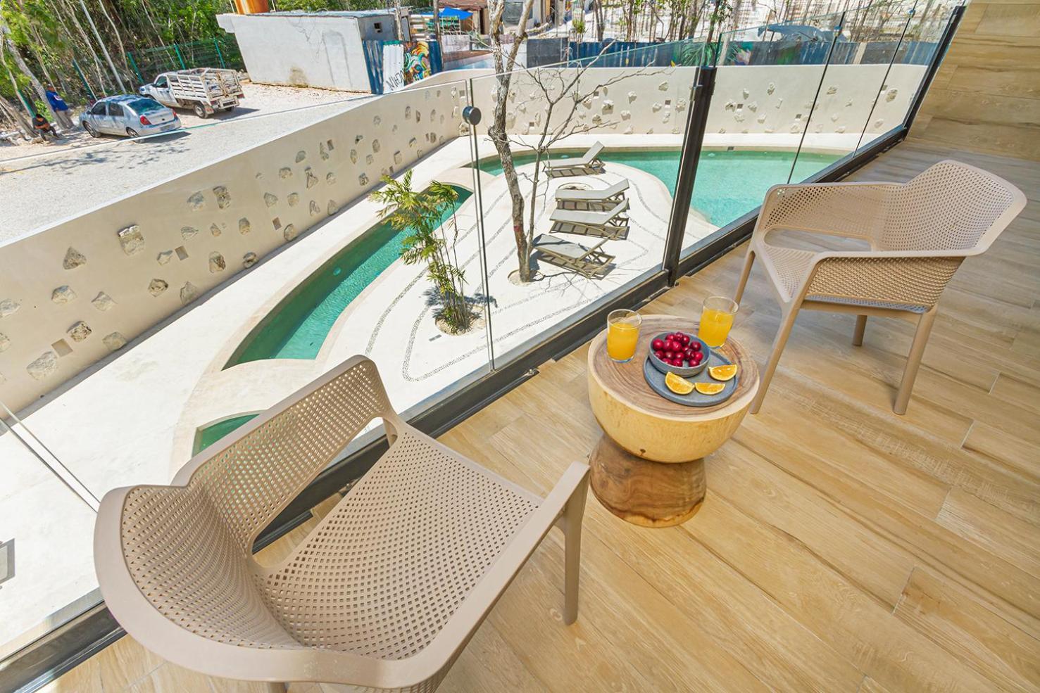 Sunny, Spacious & Amazing Amenities Apartment *
