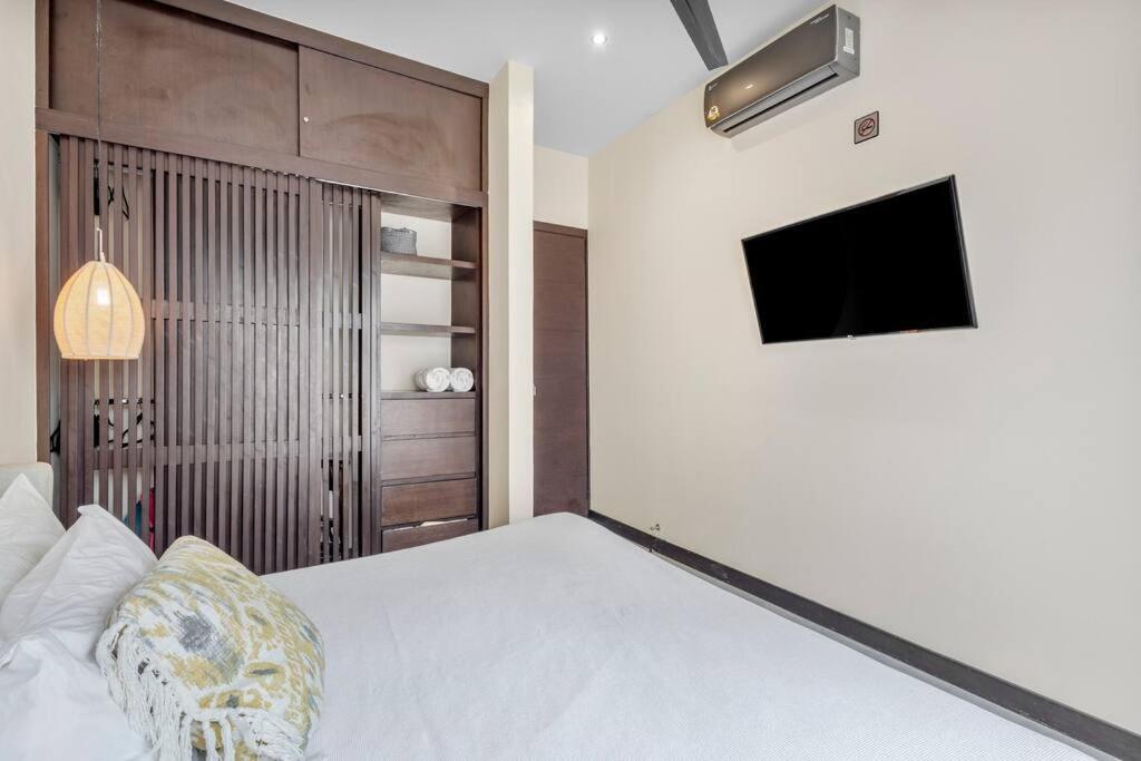 1min To Downtown Asana Premium W/ Pool & Concierge Apartment