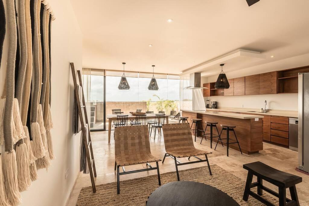 Amazing Penthouse Luxury With Concierge In Exclusive Area *