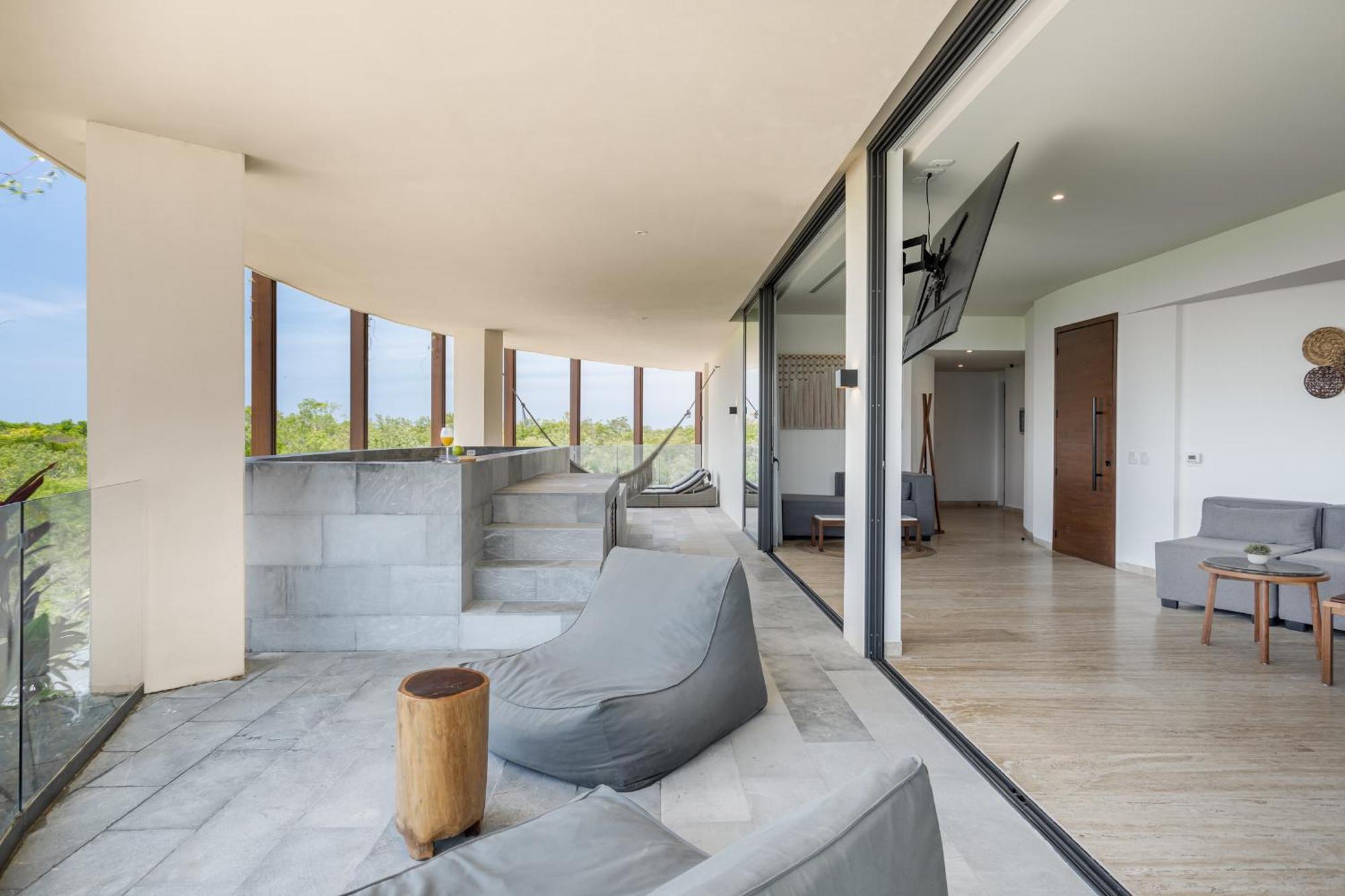 Mistiq Gardens Apartment *