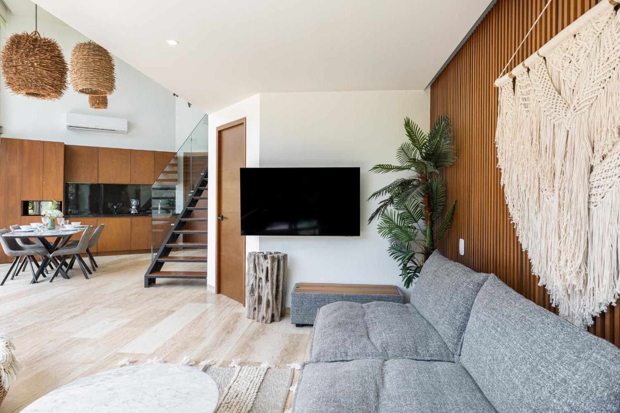 Apartment Mistiq Gardens