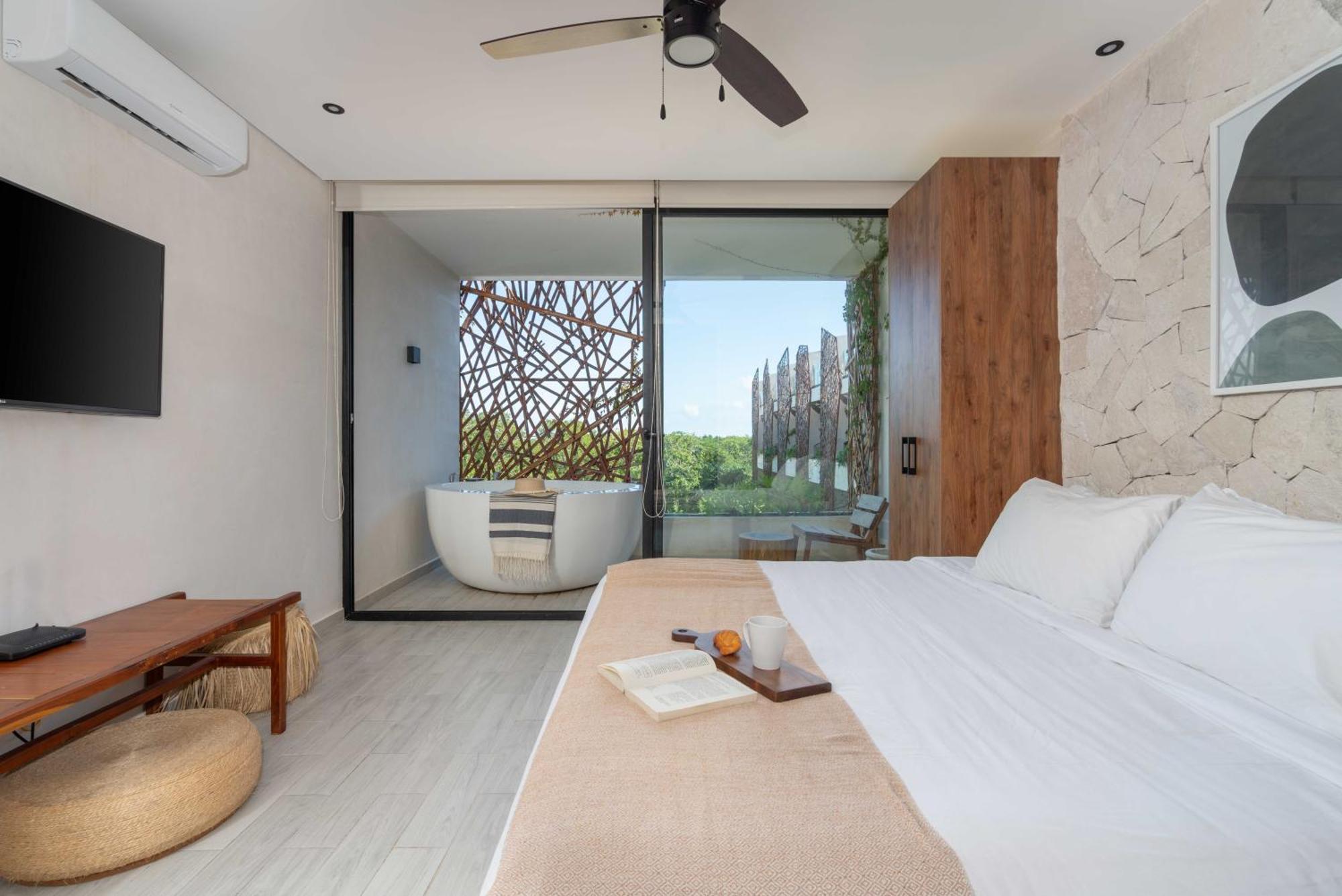 Jade Apartment