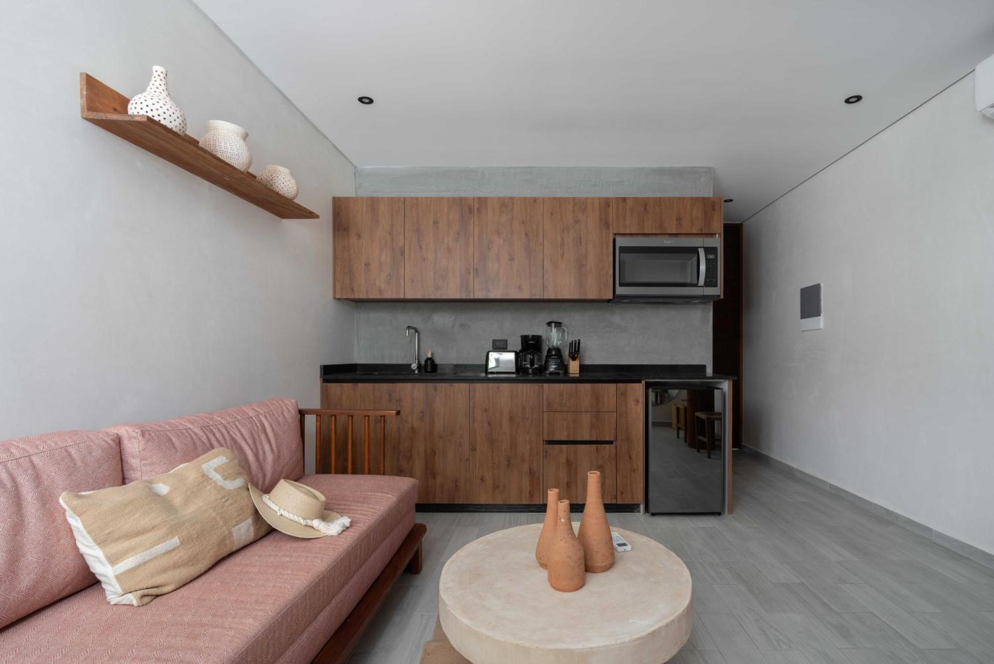 Jade Apartment