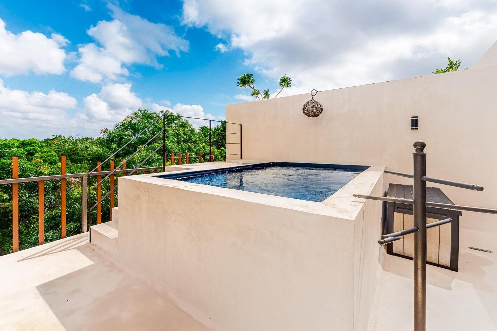 Hotel Alika At Gardens *