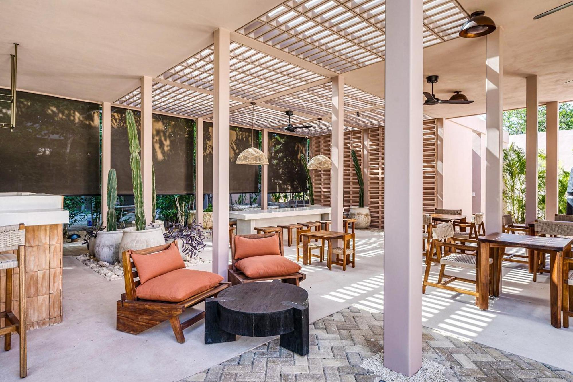 Apartment Stunning 1br In Jungle With Pool, Restaurant And Gym