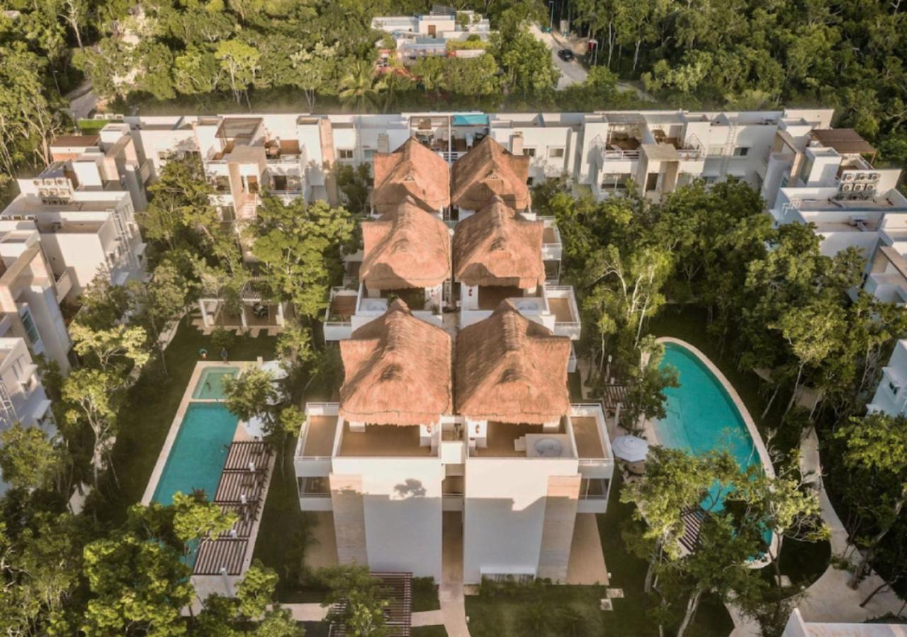 Encanto Private Balcony 2 Pools Gym Only 5 Minutes To Beaches * Tulum