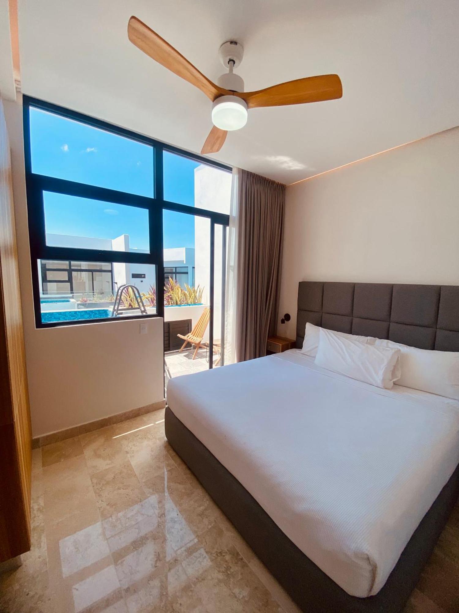 Apartment Oscar Wilde - Ph With Private Rooftop And Plunge Pool & Gym & Club Access *