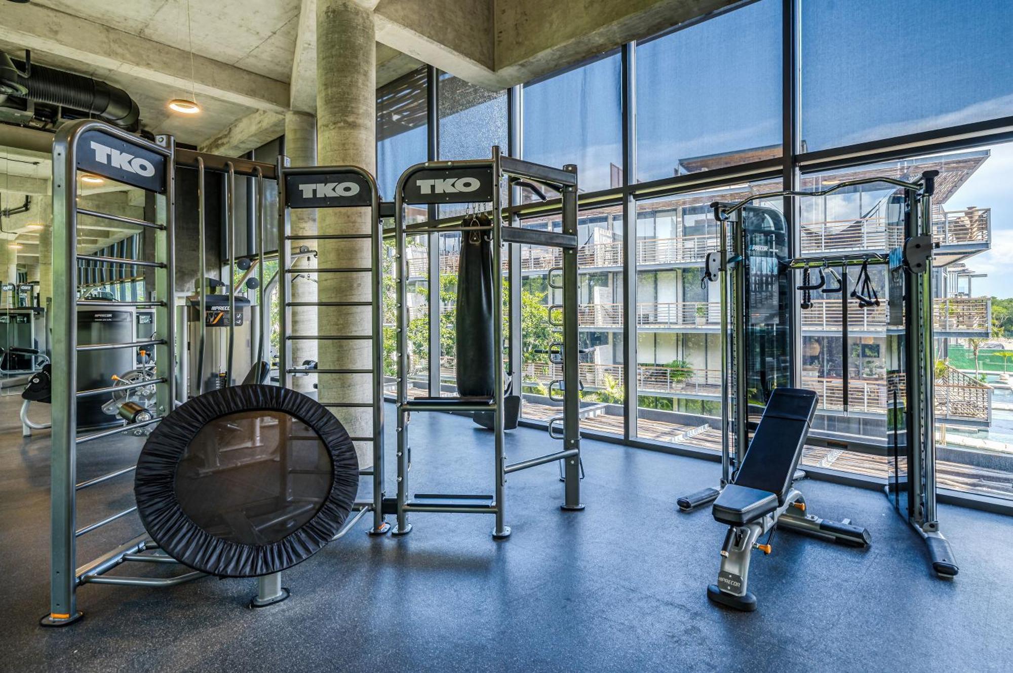Apartment Divine 1br Swim Up With Cenote And Gym *