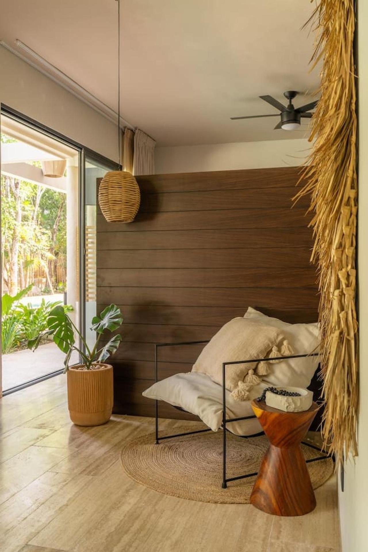 Attha Bliss Swim Up Apartment *