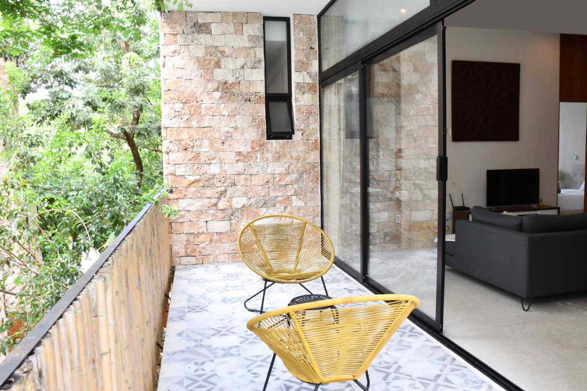 Manor By The Spot Apartamento
