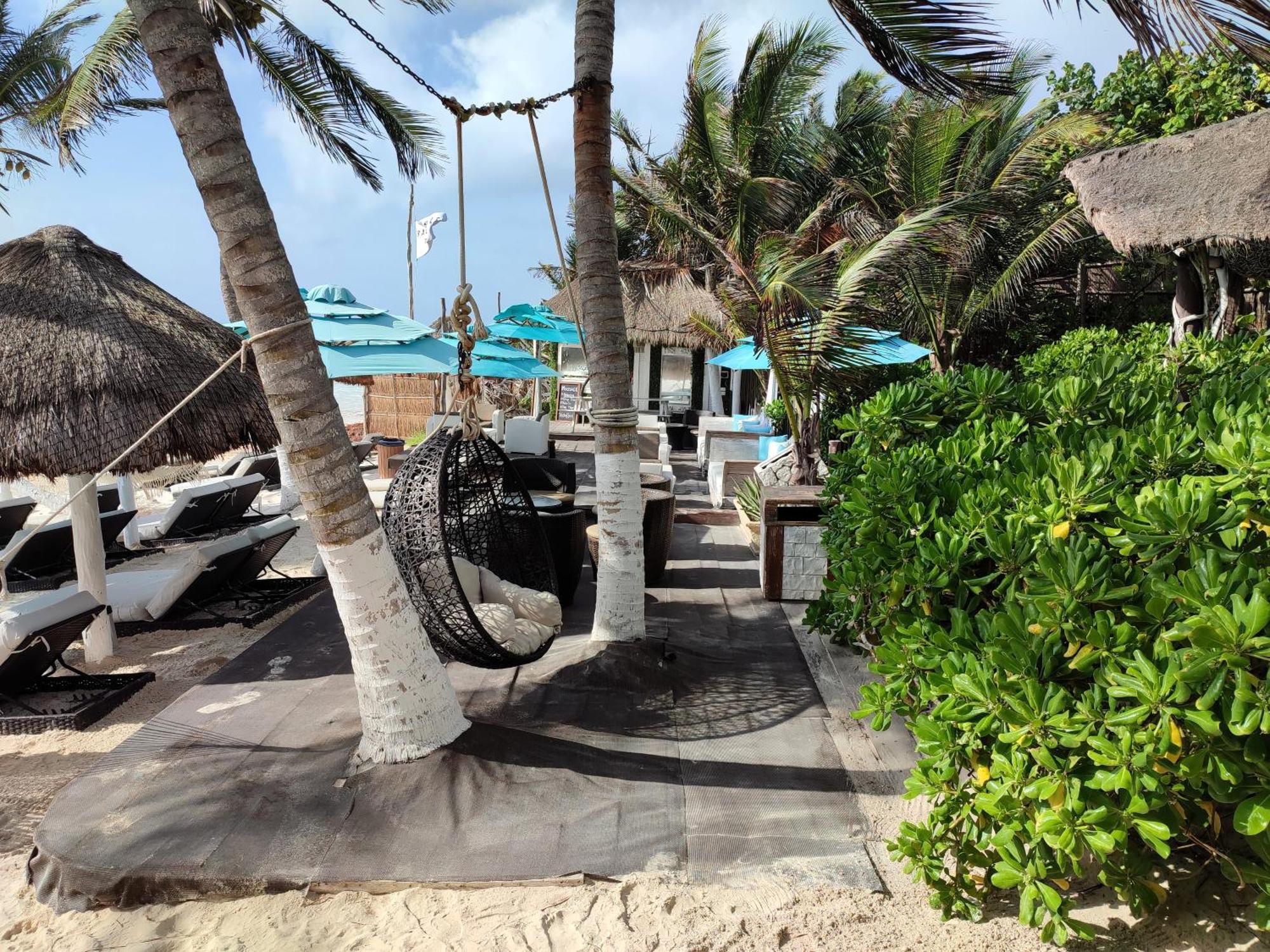 Hotel Estrellas - Located At The Party Zone