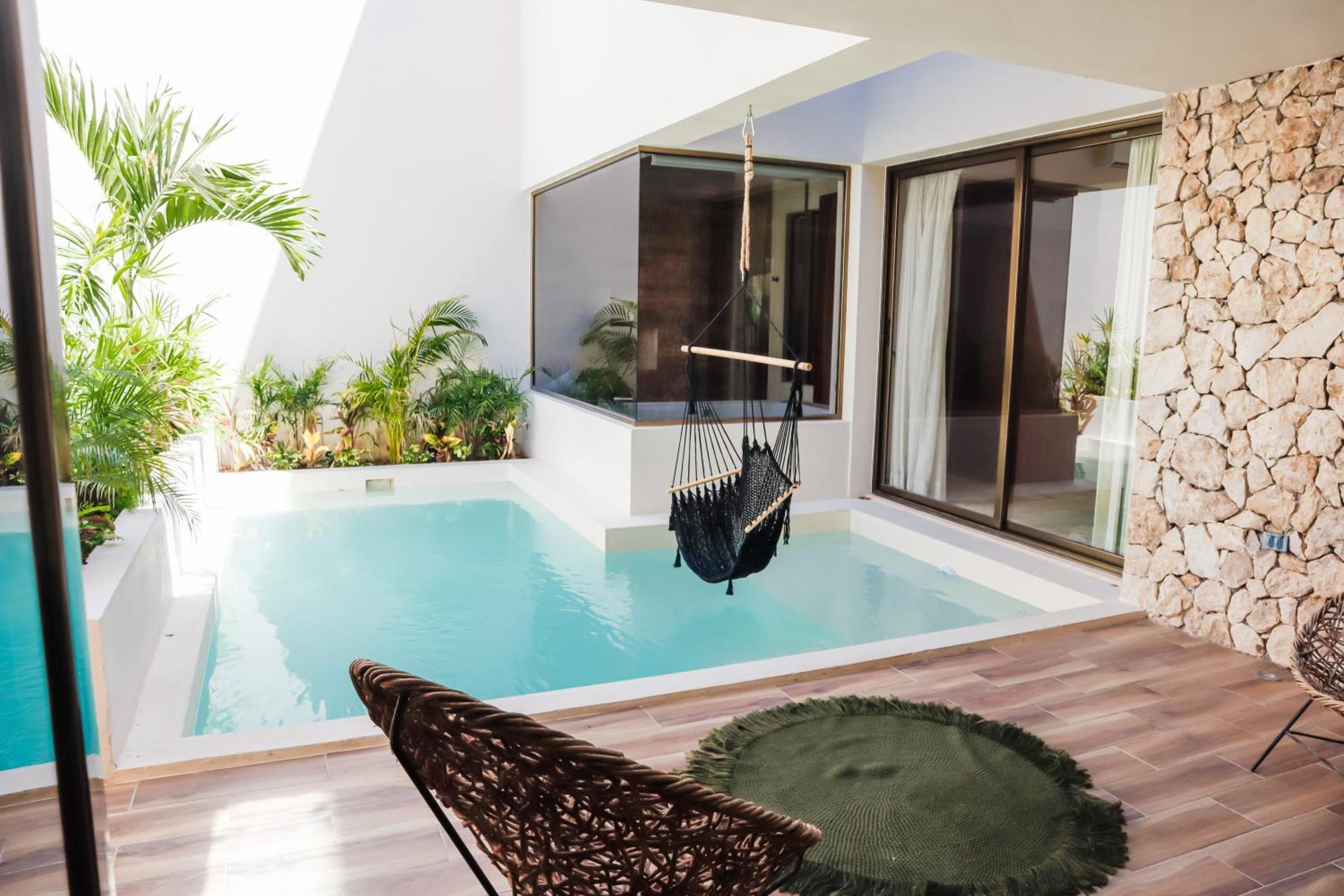 La Joya Villa