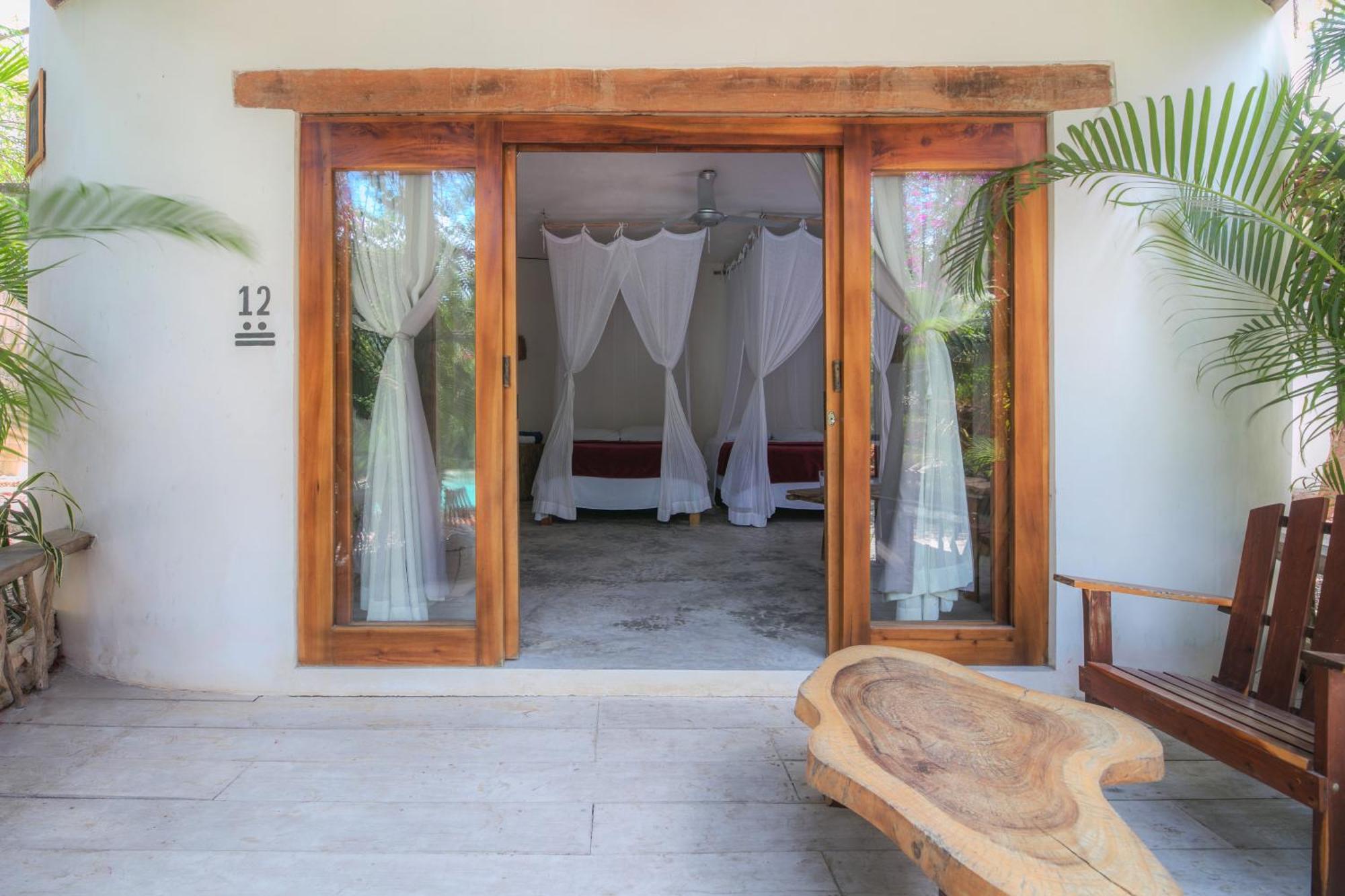 Hotel Aldea Balam 3*