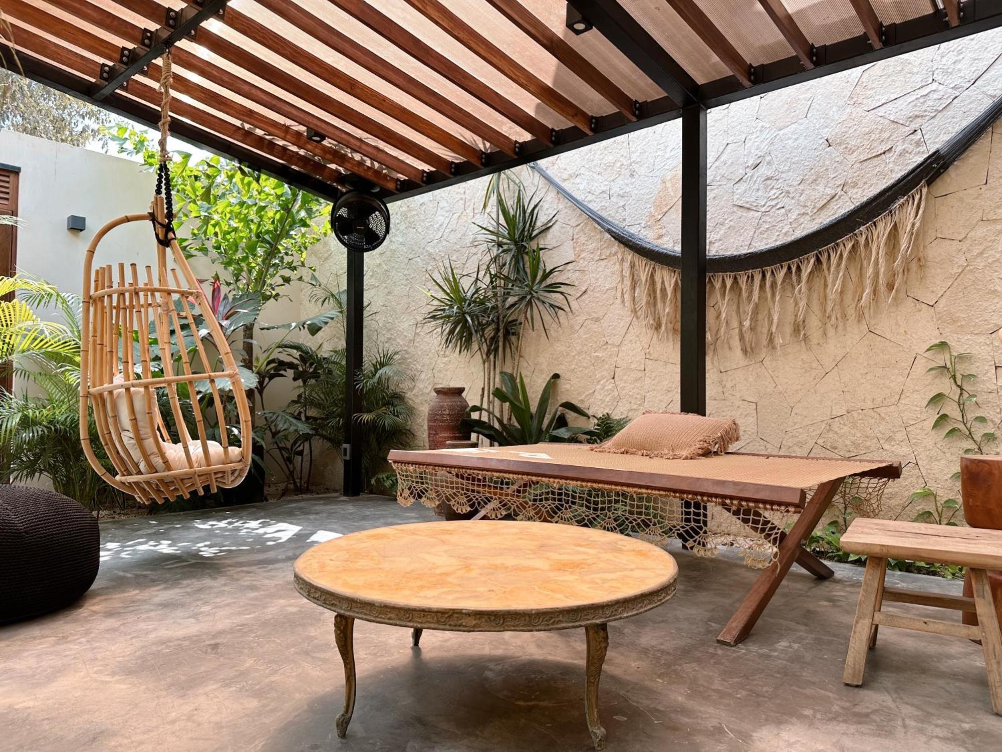 2 Private Pools & Bbq Apartment *