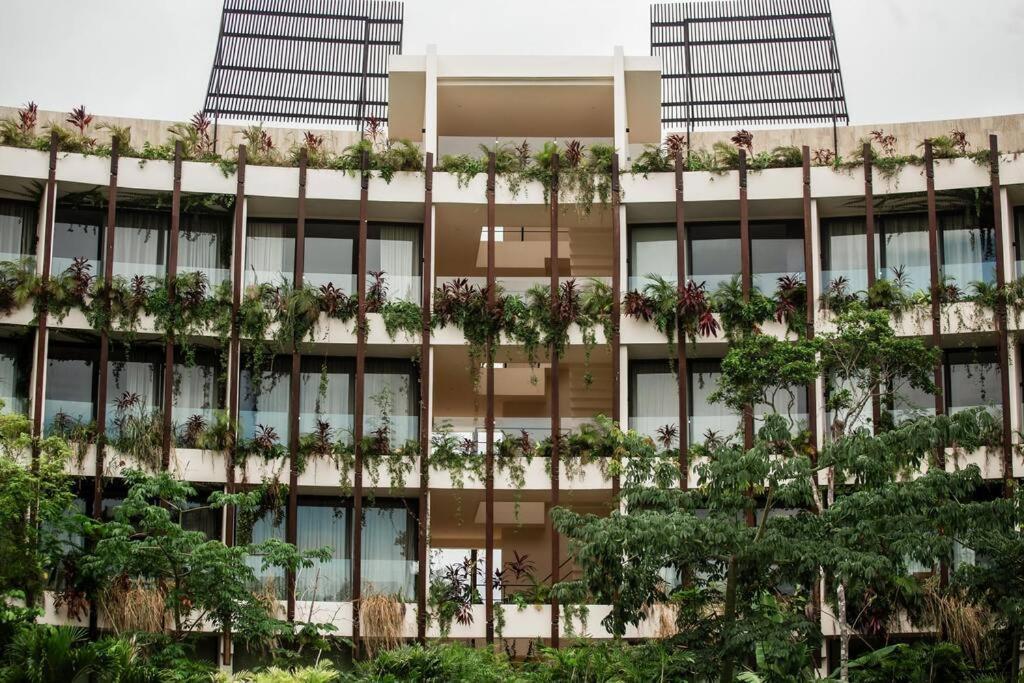 Jungle Oasis Luxury Penthouse With 6 Pools *