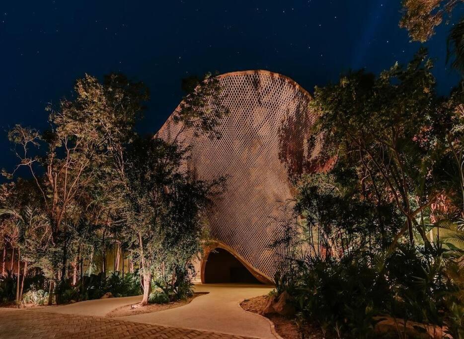 Tranquil Loft In The Heart Of With Private Balcony