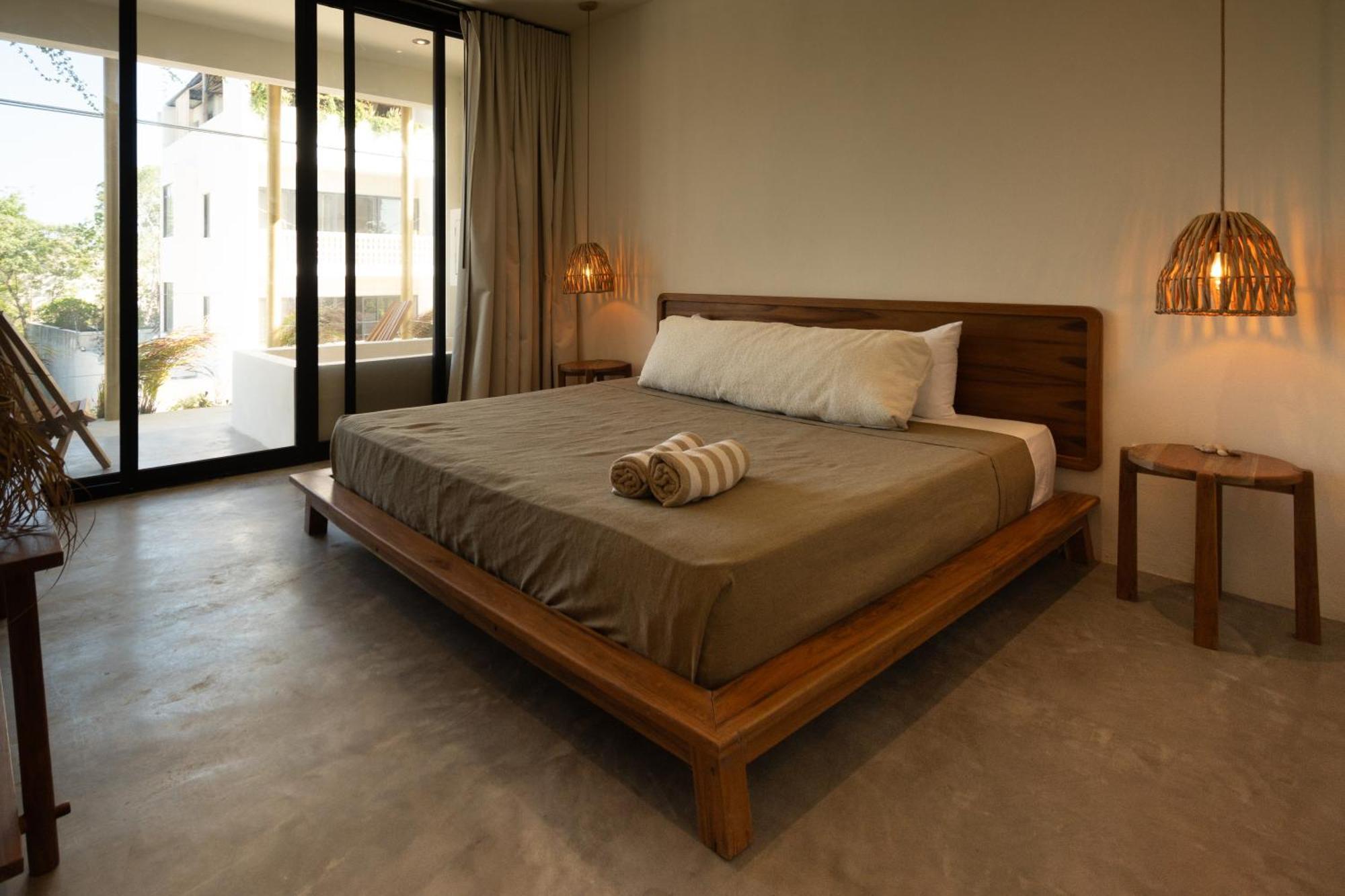 Beautiful 1 Bedroom In Apartment