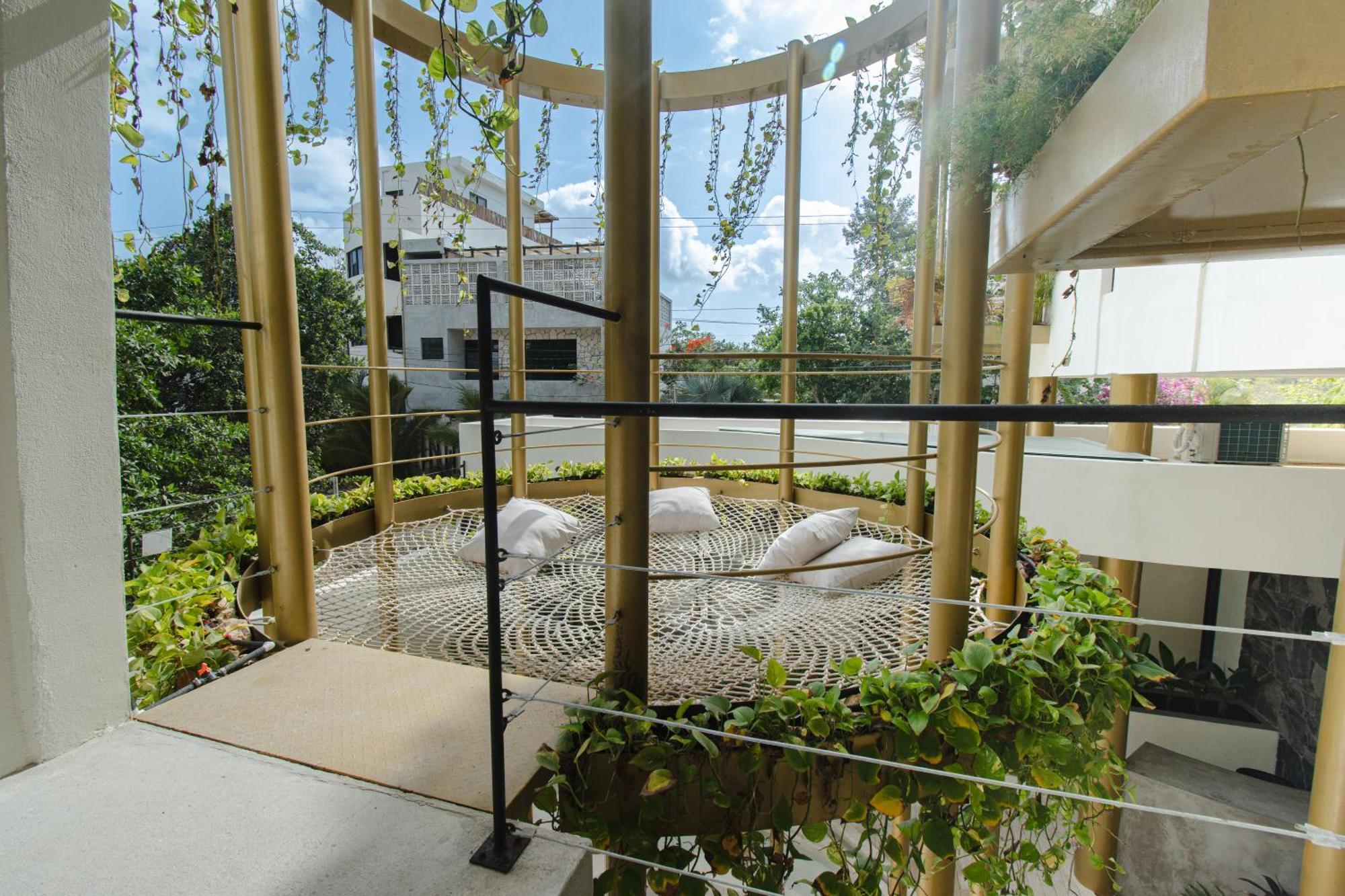 Beautiful 1 Bedroom In *