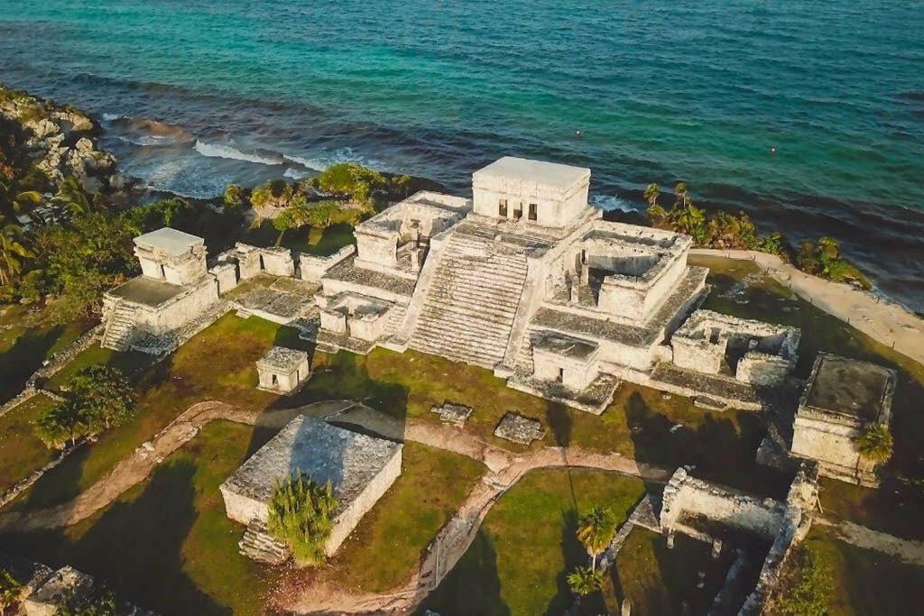 Rooftop Pool Paradise With Jungle Views Apartment *