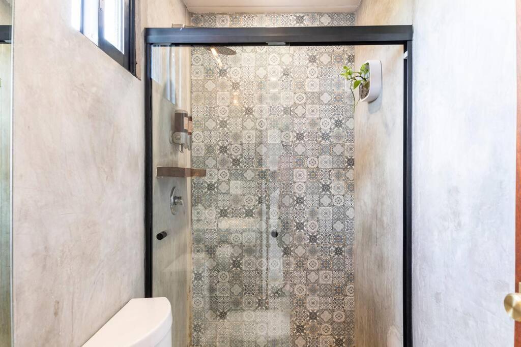 Rooftop Pool Paradise With Jungle Views Apartment *