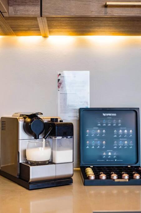 Apartment Designer Penthouse - Jungle Views, Bike To