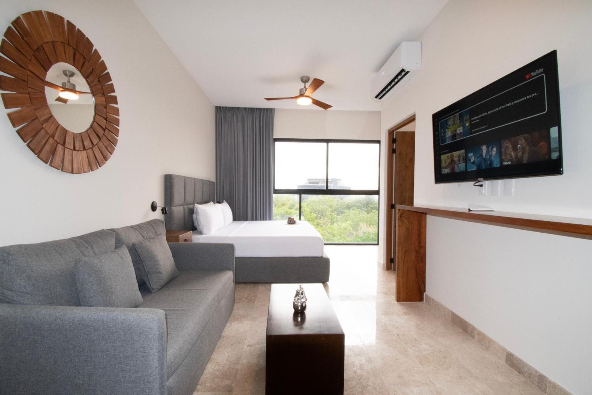 Giada Towers By The Spot Apartment *