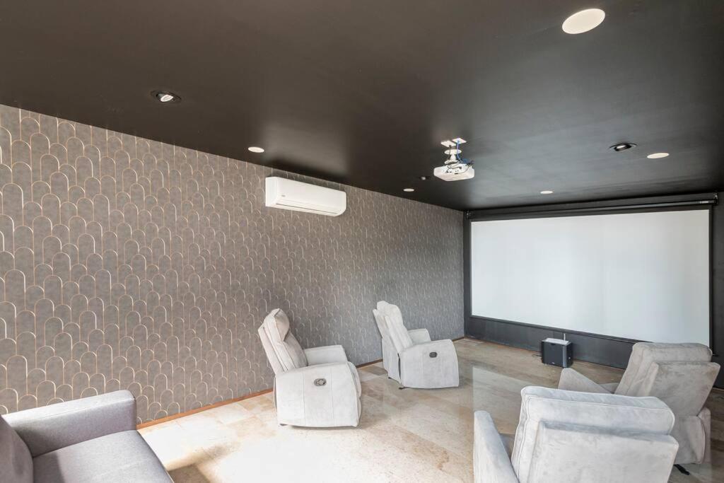 Penthouse Retreat Private Pool & Premium Amenities Apartment Tulum