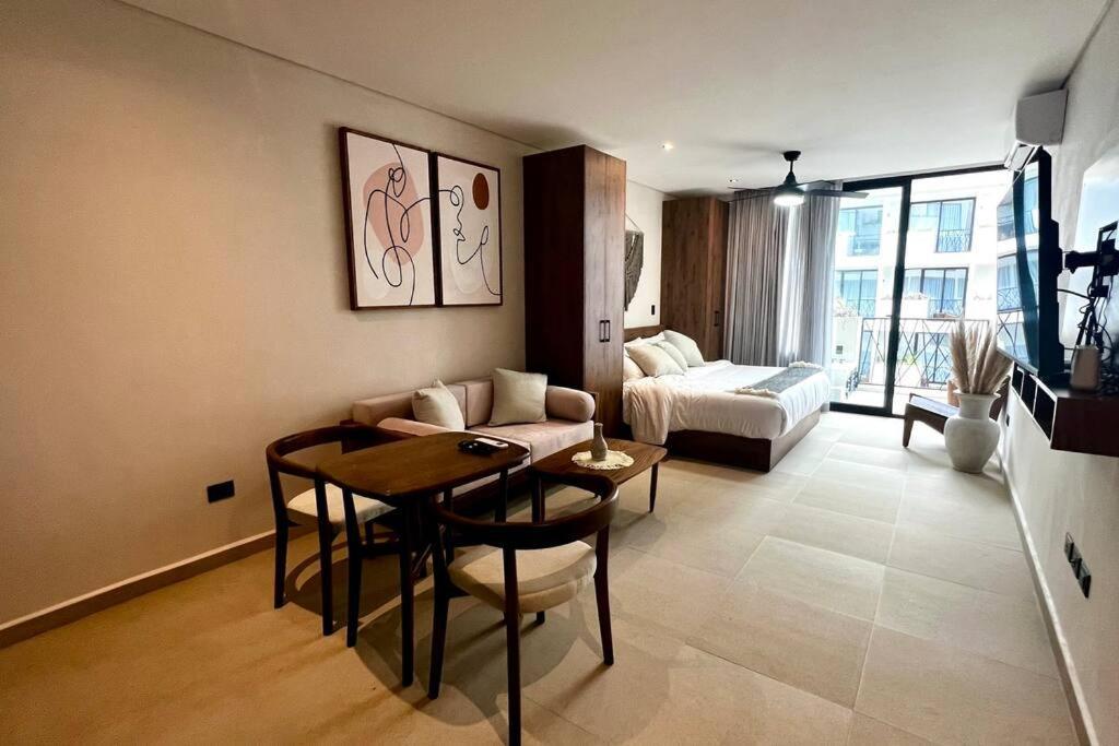 Comfy Plounge Pool Tulum